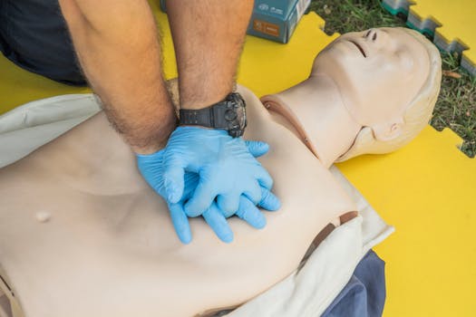 Hulpdiensten naar Kruidenmeent in Hilversum voor reanimatie