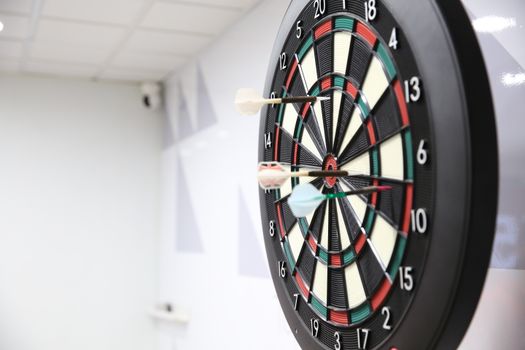 Darts live op groot scherm in een sportcafé in de regio Rtvzuiderzee