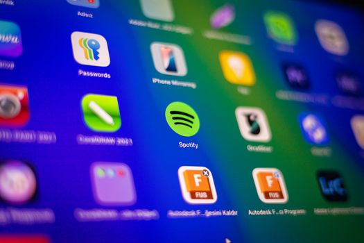 Vergelijking van muziekstreamingdiensten als alternatief voor Spotify op iPhone en Samsung